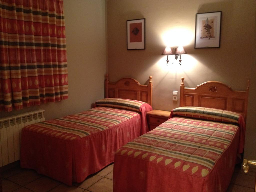 Apartamentos Residencial Fornocal Alquezar Phòng bức ảnh