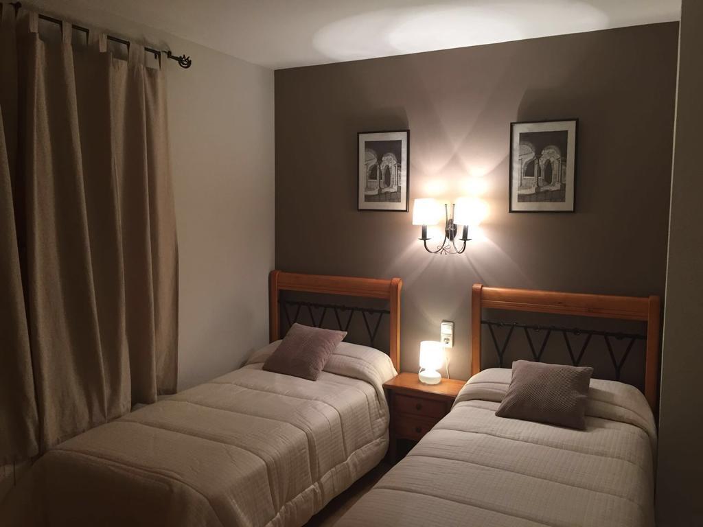 Apartamentos Residencial Fornocal Alquezar Ngoại thất bức ảnh