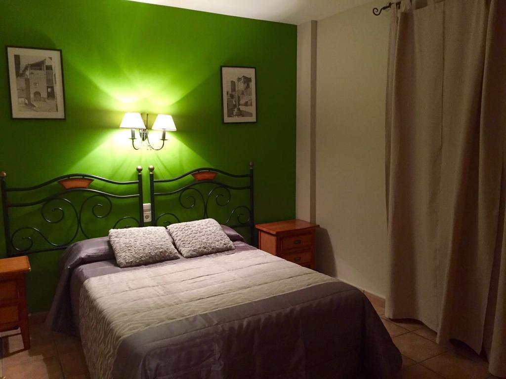 Apartamentos Residencial Fornocal Alquezar Ngoại thất bức ảnh